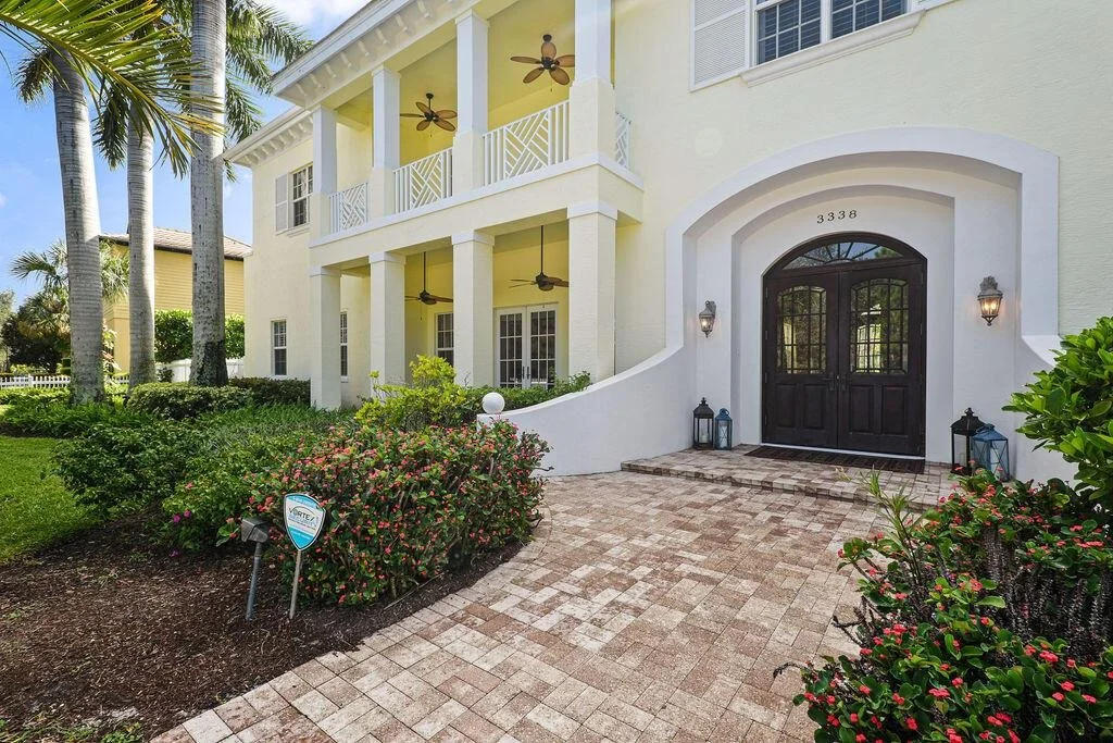 Photo of 3338 Greenway Drive