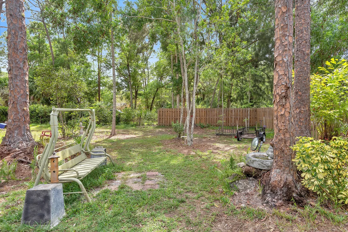 Photo of 13288 Compton Road