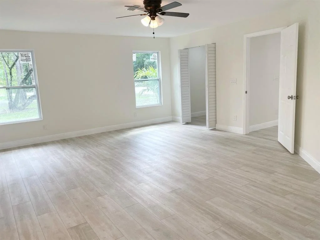 Photo of 5486 Avocado Boulevard