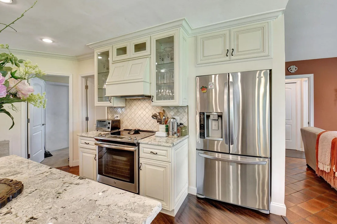 Photo of 3307 Lakeview Drive