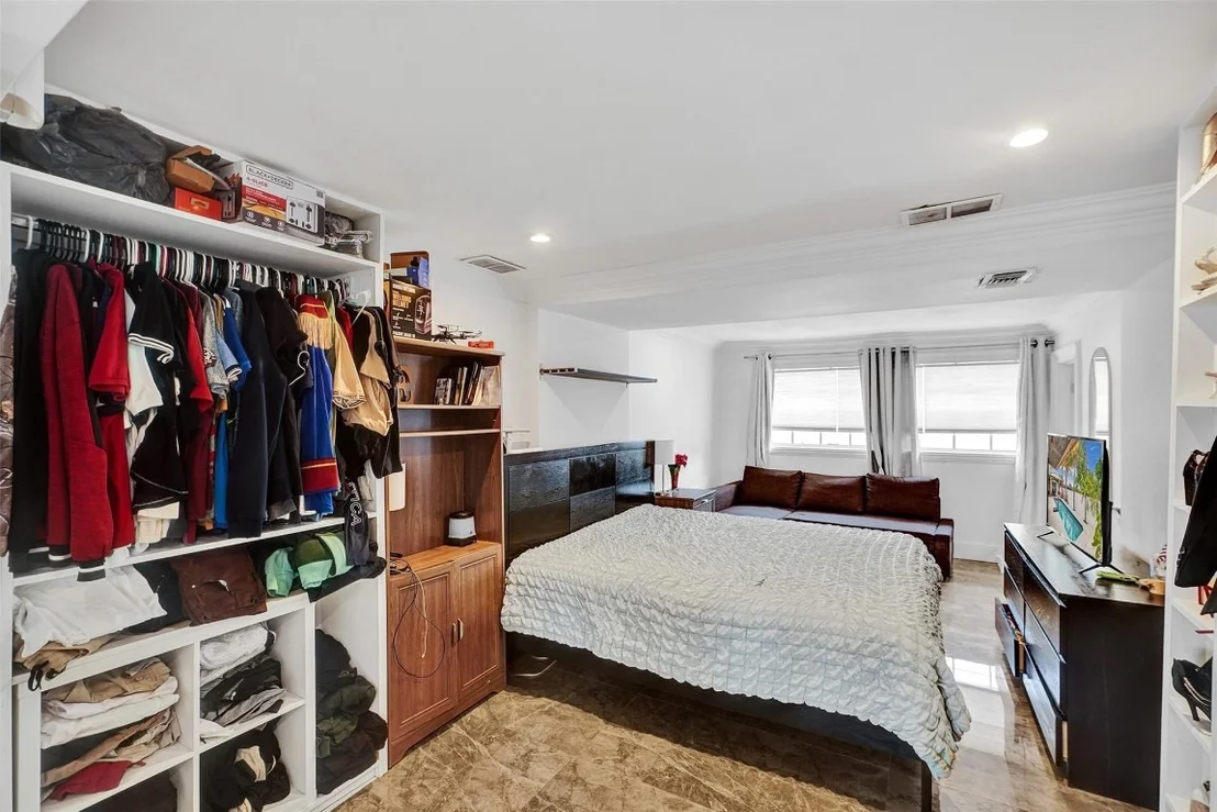 Photo of 2131 NW 4th Street
