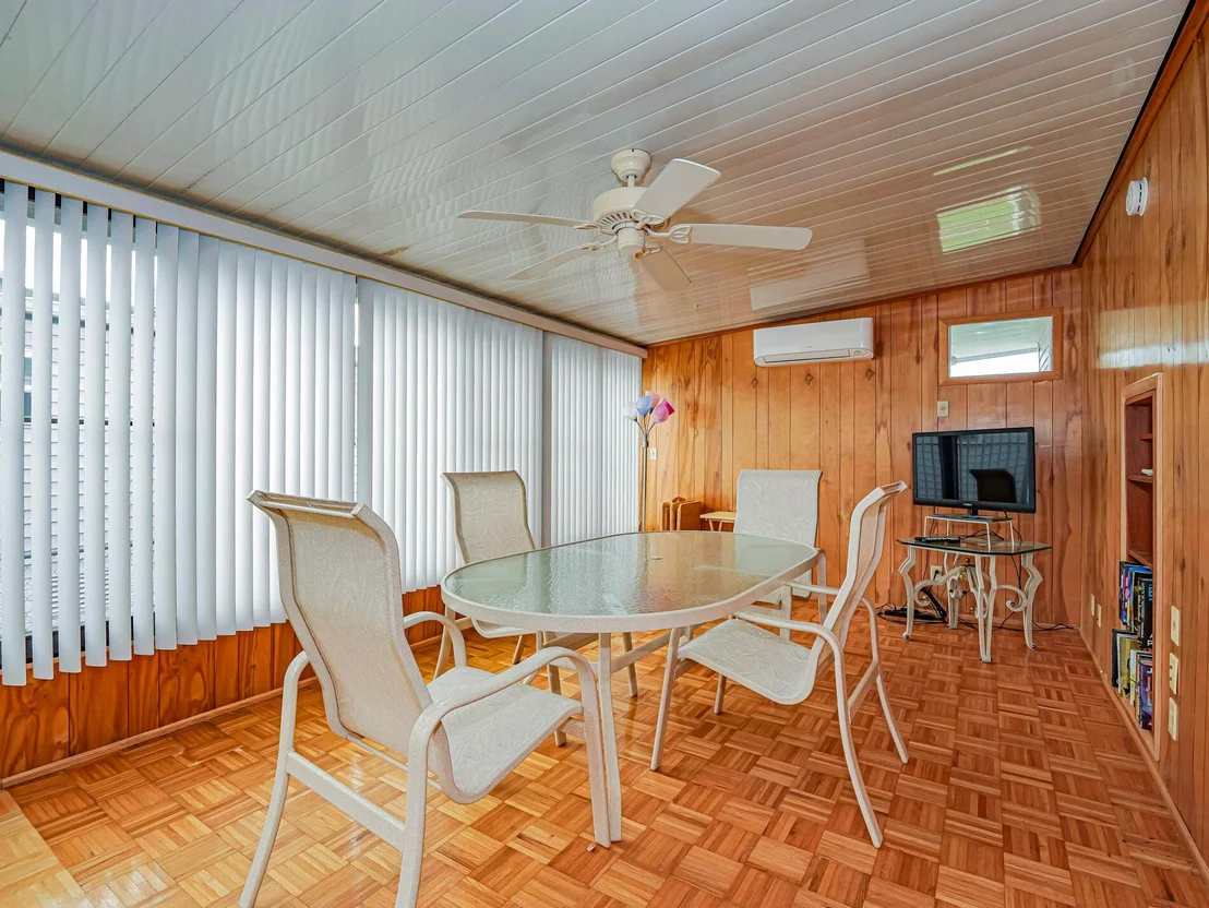 Photo of 1388 Barefoot Circle