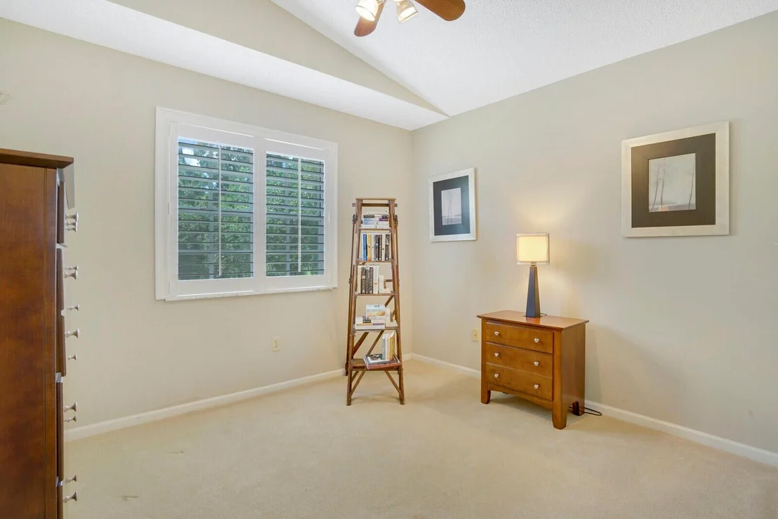 Photo of 1836 Edgewater Drive