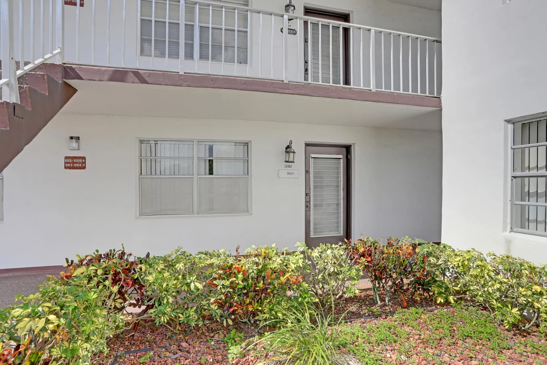 Photo of Unit 962 at 962 Normandy U