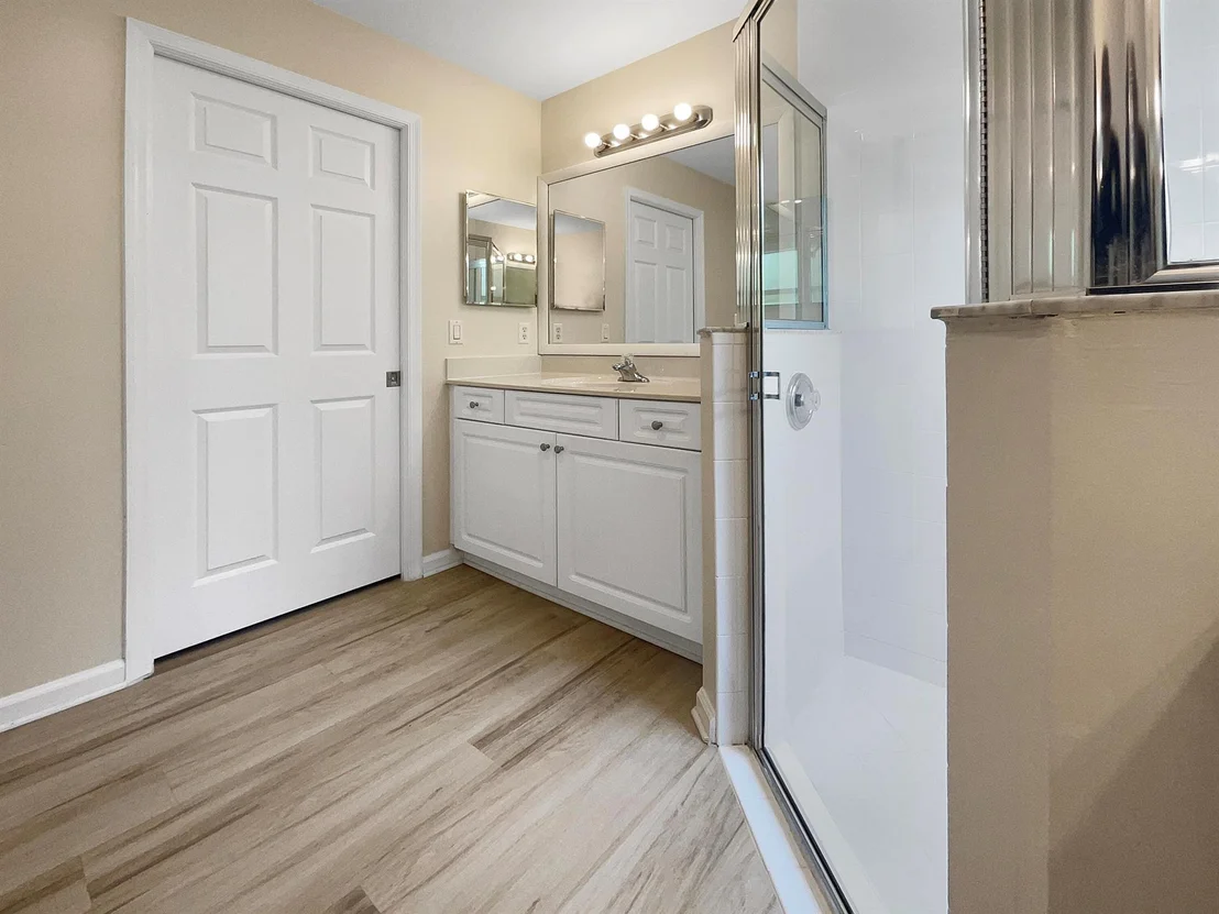 Photo of 4491 SE Murray Cove Circle