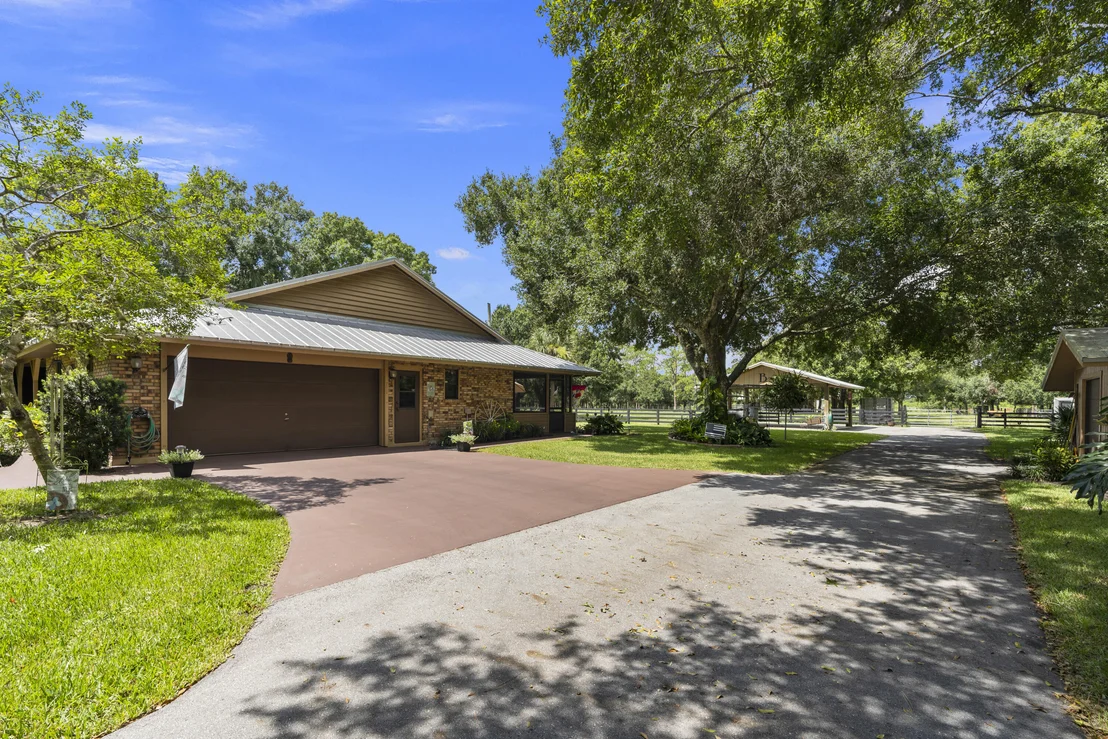 Photo of 771 Campbell Road