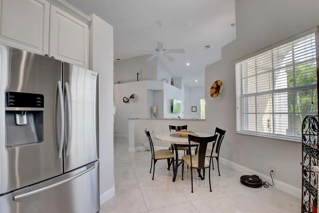 Photo of 6169 Heliconia Road
