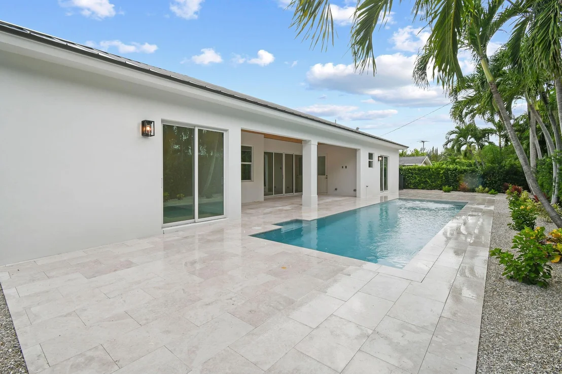 Photo of 3367 Cove Road