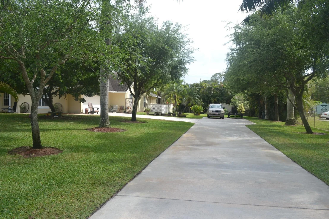 Photo of 17768 Temple Boulevard
