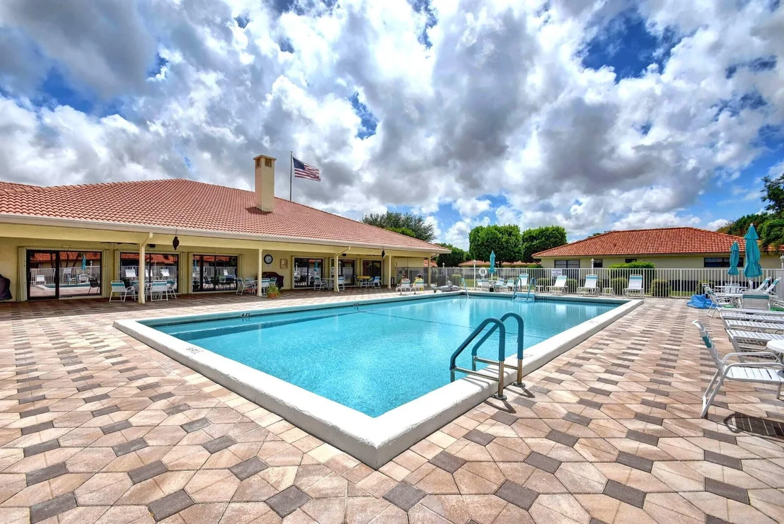 Photo of Unit A at 4555 Apple Tree Circle