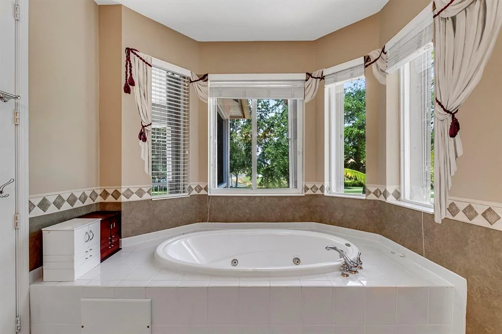 Photo of 4461 Mariners Cove Drive