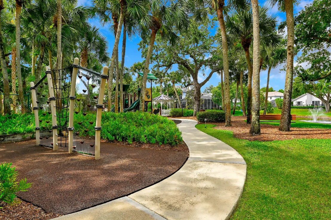Photo of 2674 Devon Court