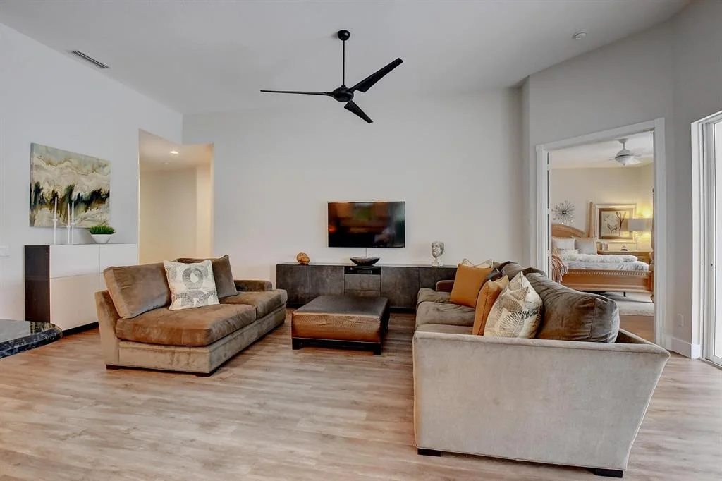 Photo of 4802 Orchard Lane