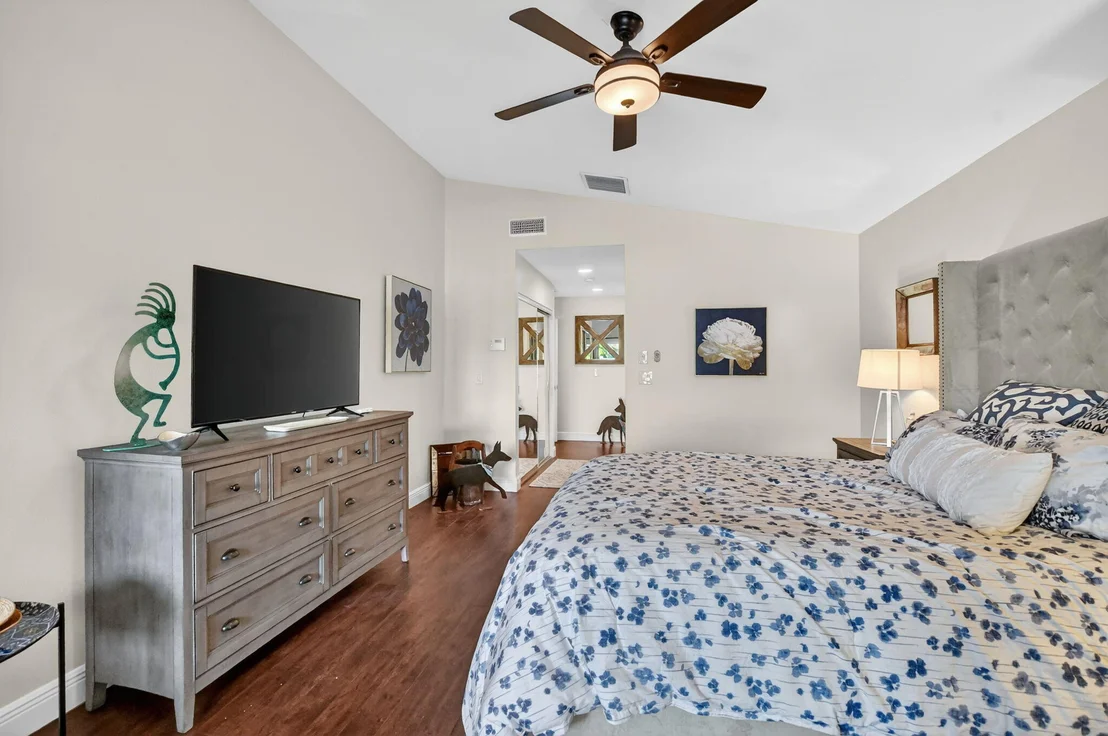 Photo of 11270 Clover Leaf Circle