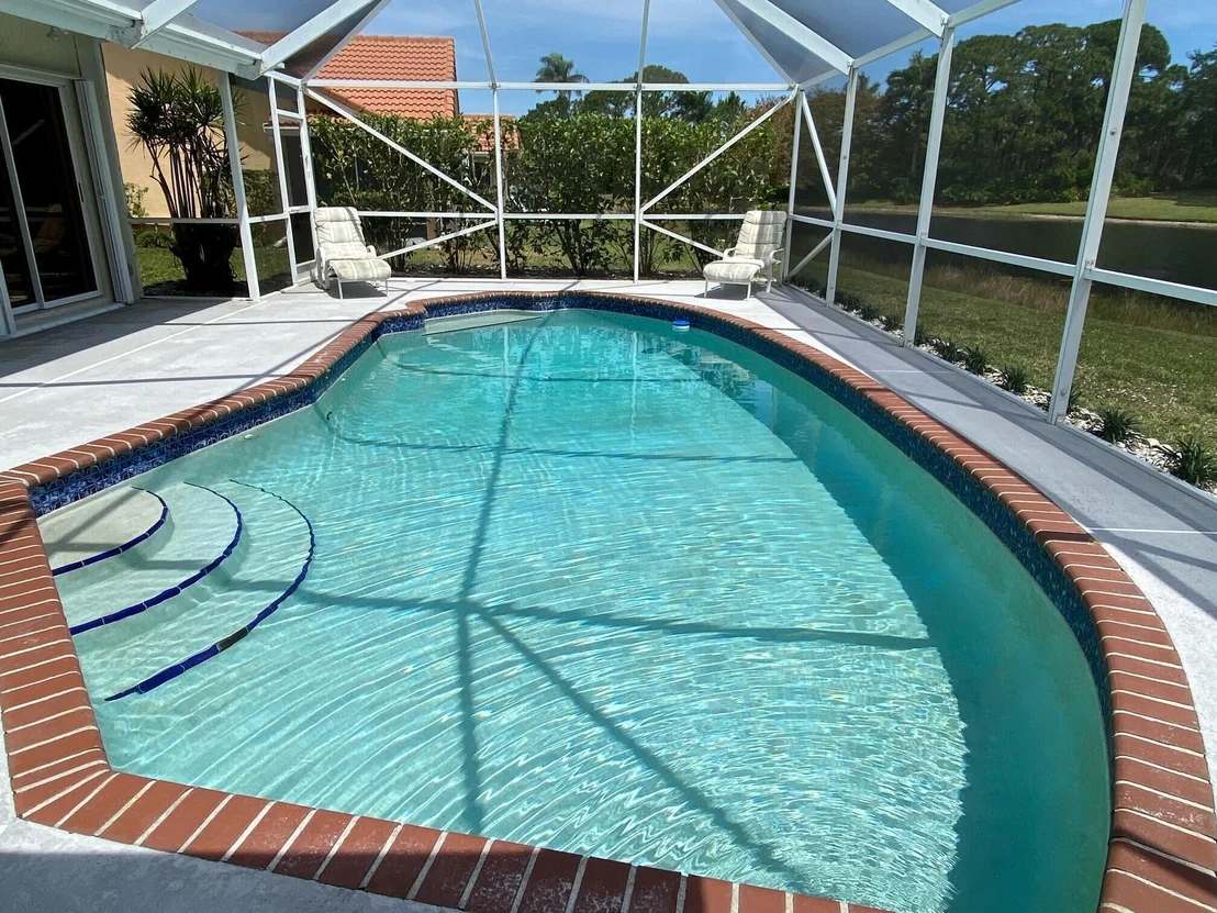 Photo of 18330 Lake Bend