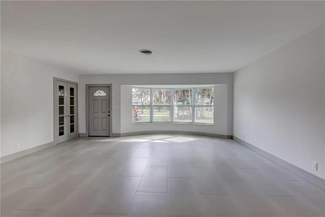 Photo of 72 W Palm Drive