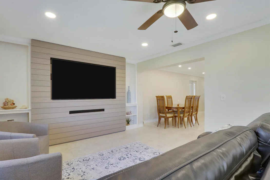Photo of 7328 Pine Forest Circle