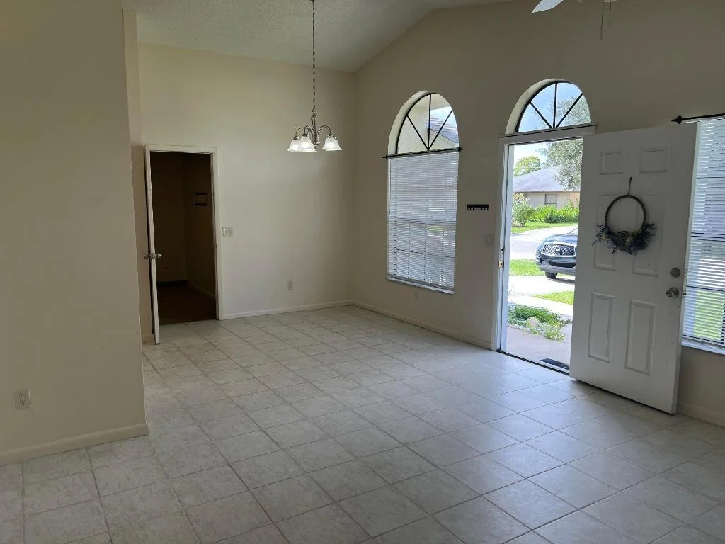 Photo of 5879 SE Wilsie Drive