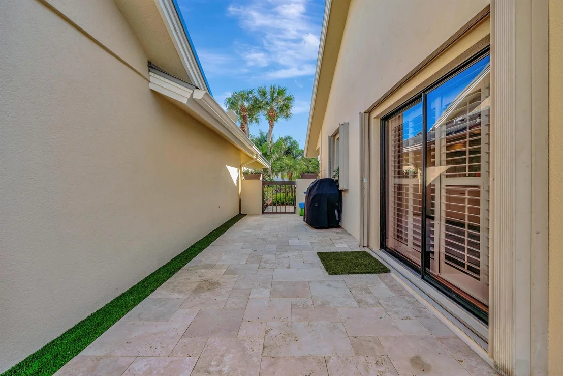 Photo of 242 E River Park Drive