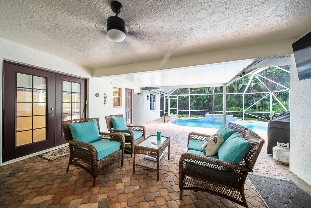 Photo of 5549 Descartes Circle