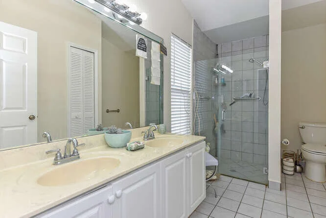 Photo of 1817 Stonehaven Drive
