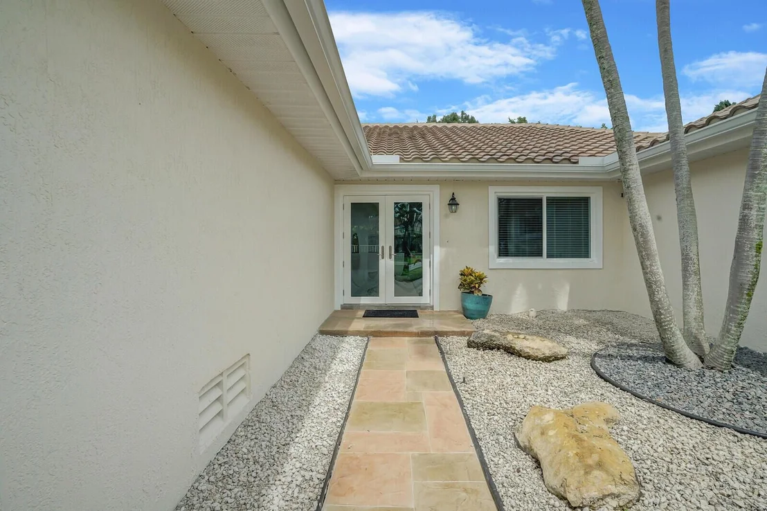 Photo of 4215 Gleneagles Drive