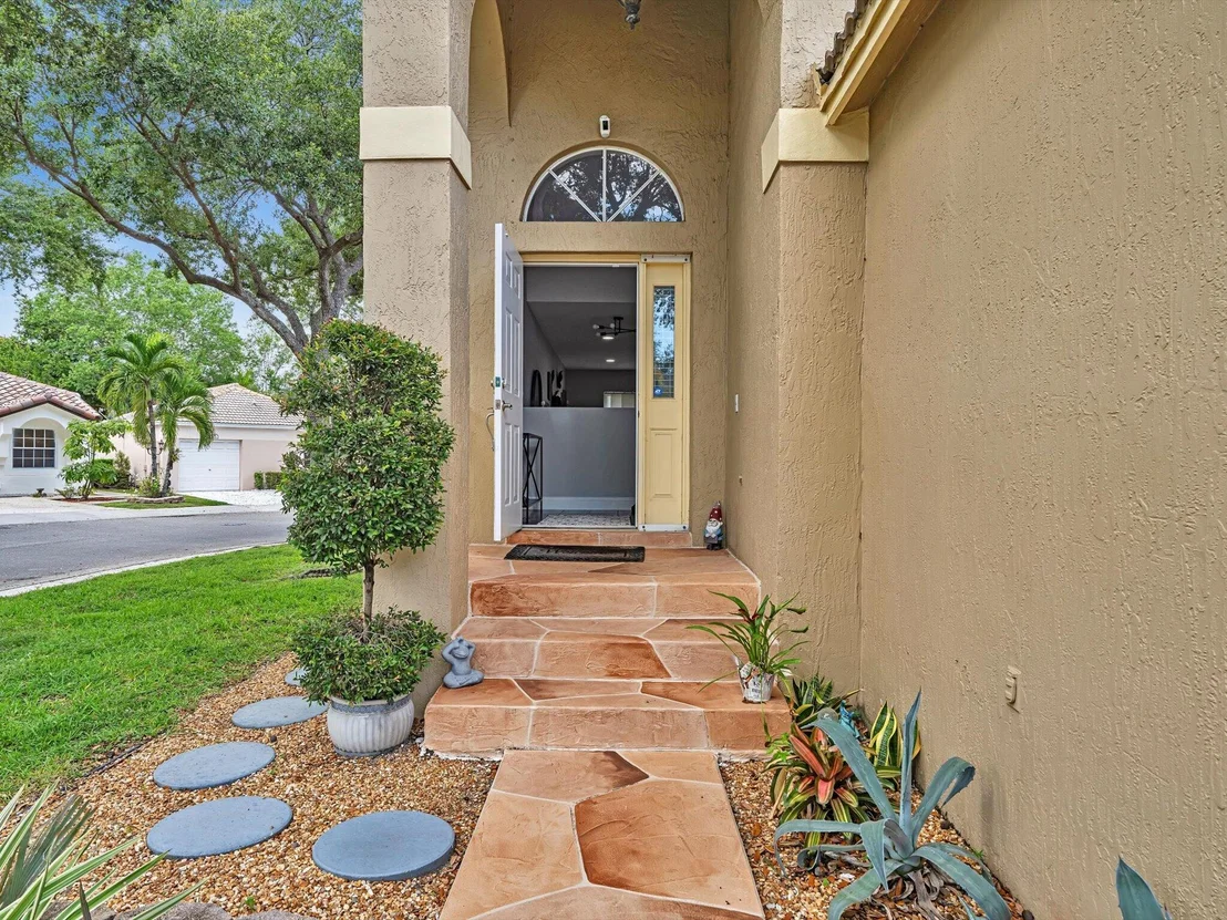 Photo of 5323 Eagle Cay Way