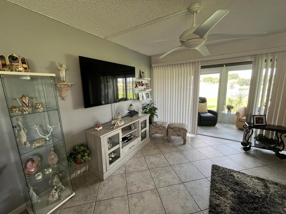 Photo of 24 Capri A