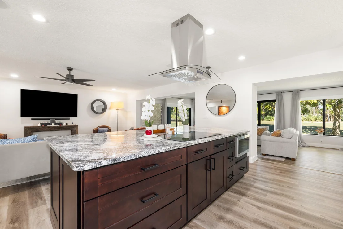 Photo of 2831 SE Fairway W