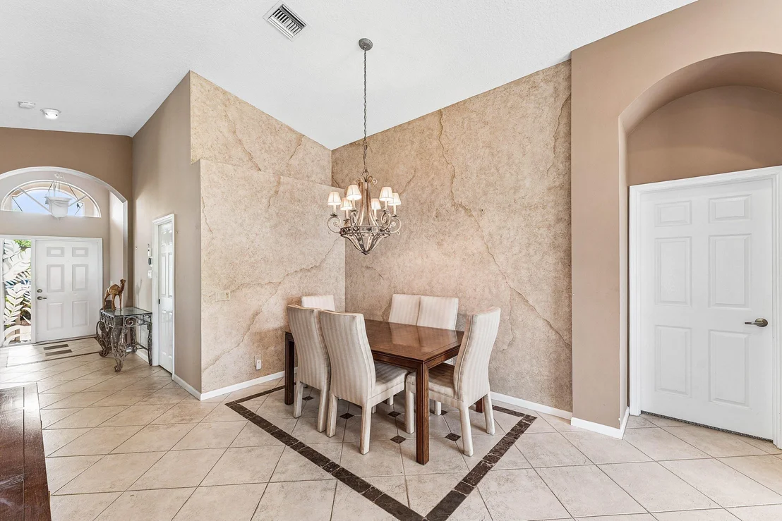 Photo of 7385 Haviland Circle
