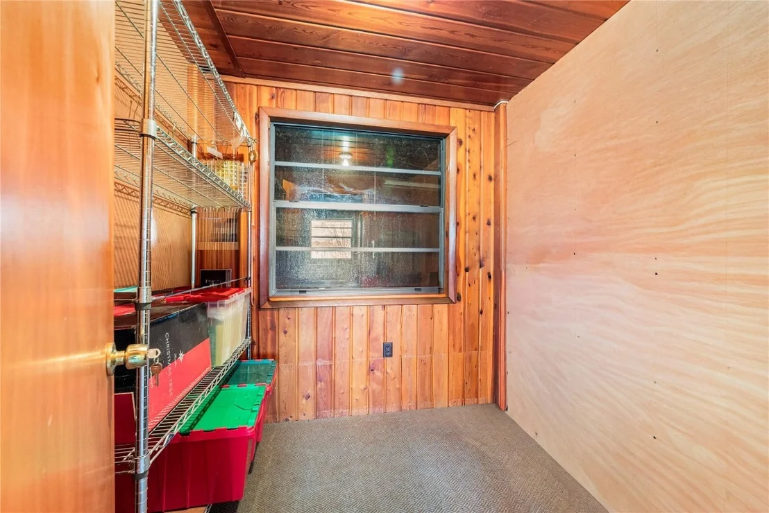 Photo of 1075 Duck Lane