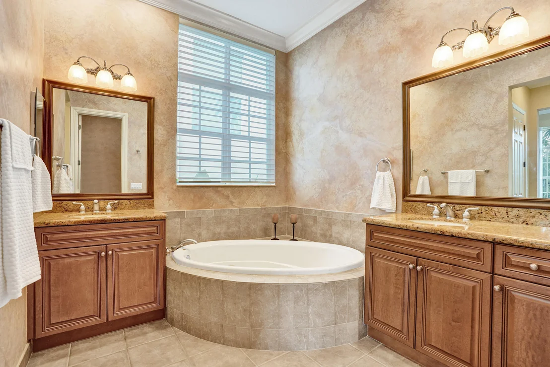 Photo of 12370 NW 80th Place