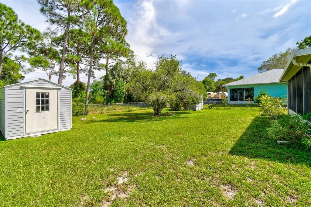 Photo of 5906 Tangelo Drive