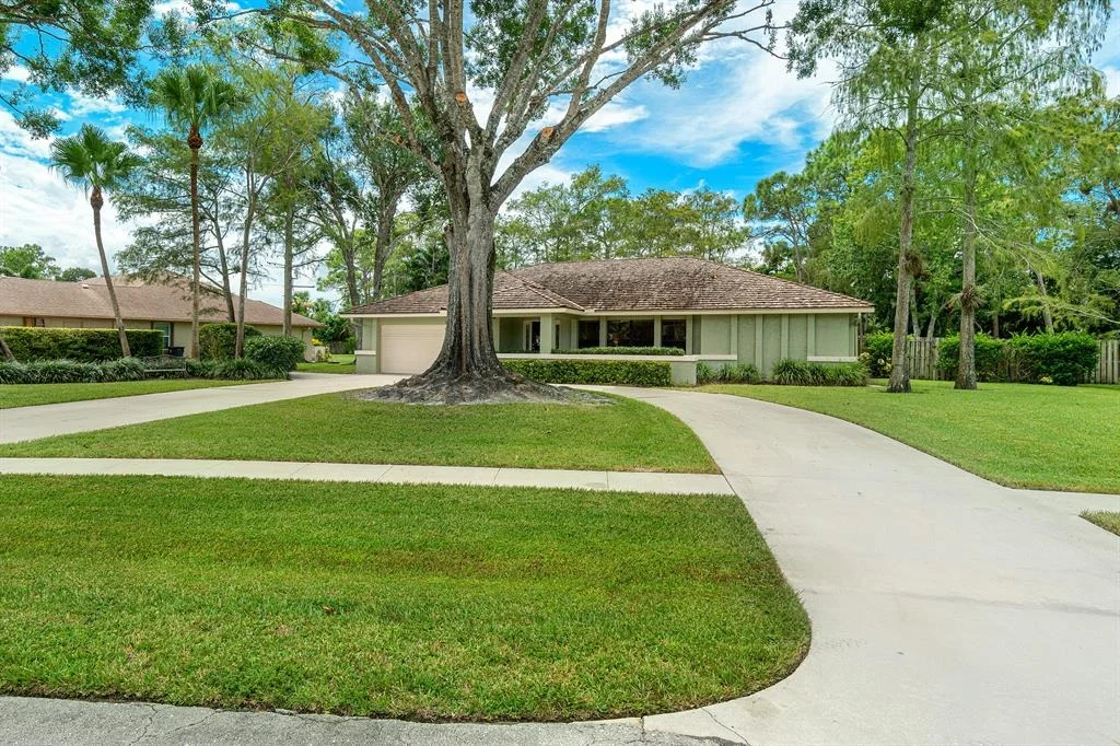 Photo of 13085 La Mirada Circle