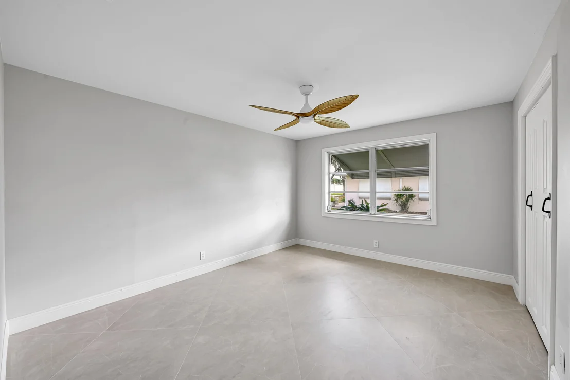 Photo of Unit D at 285 Main Boulevard