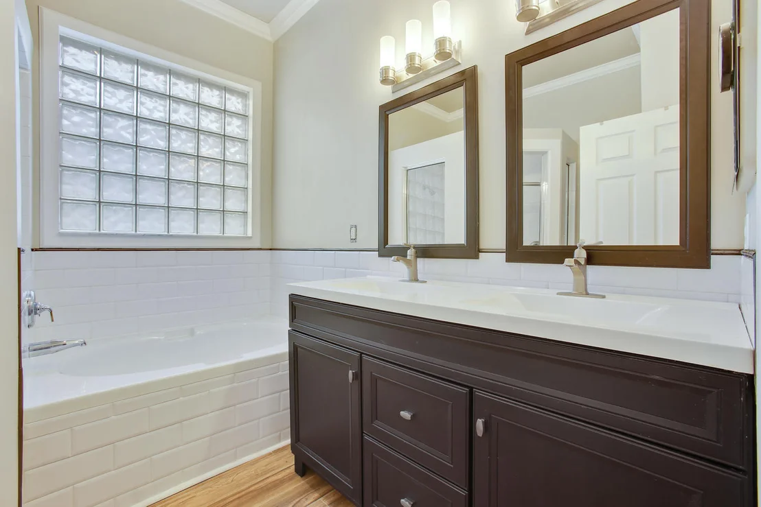 Photo of 7777 Manor Forest Lane