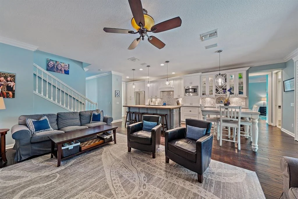 Photo of 338 Caravelle Drive