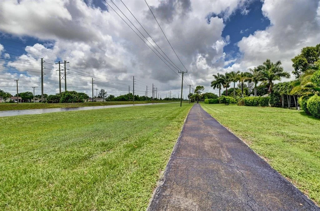 Photo of 9103 Chrysanthemum Drive