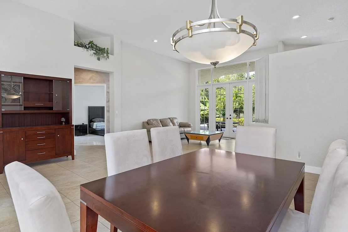 Photo of 875 Bayside Lane