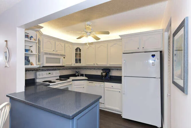Photo of Unit D2 at 305 Knotty Pine Circle