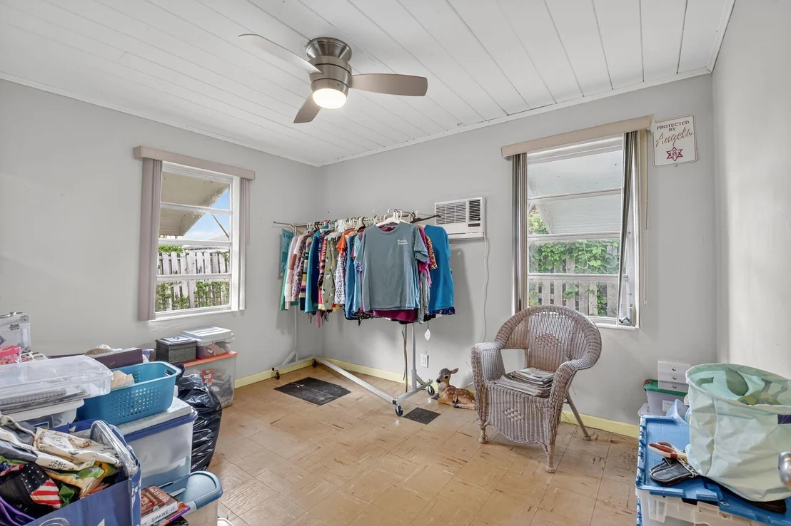 Photo of 3582 Davis Road