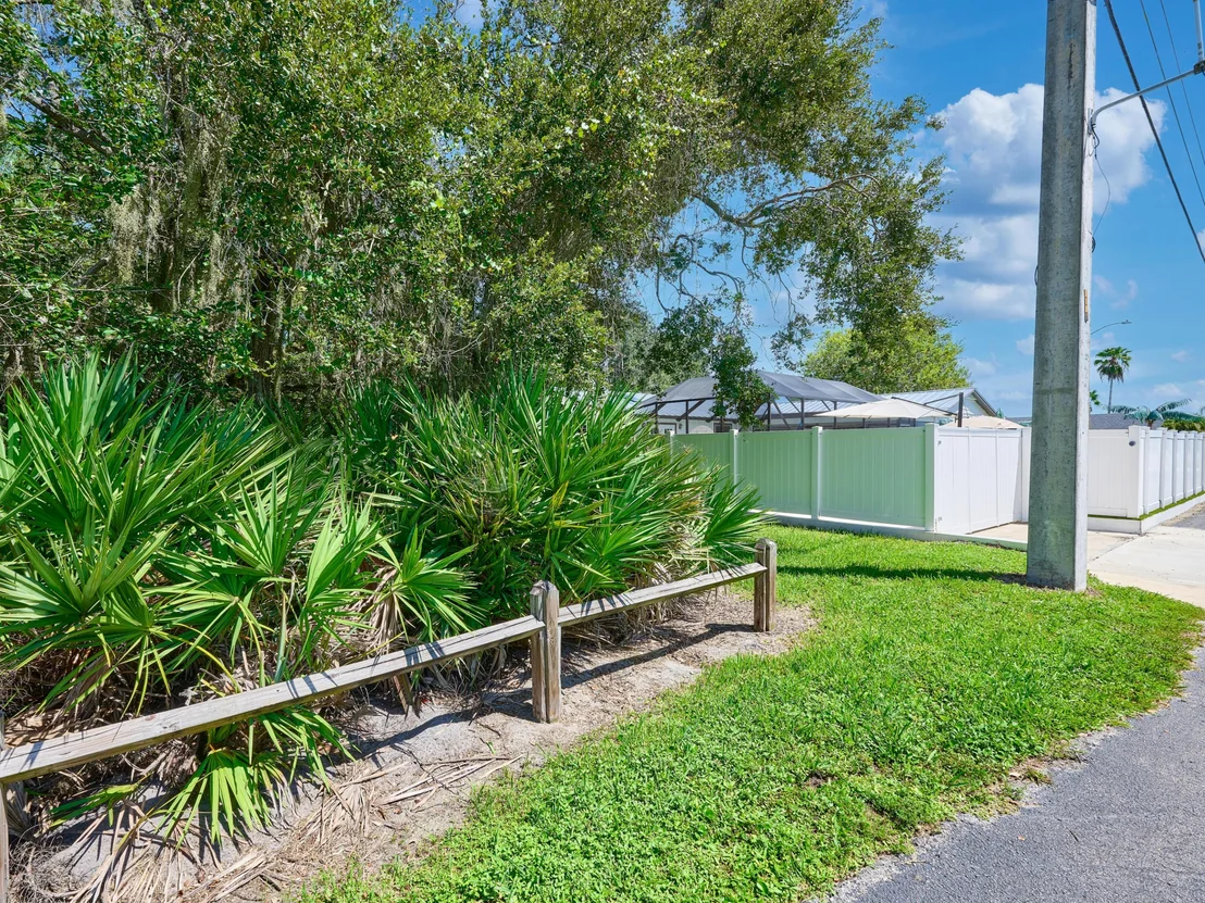 Photo of 708 Weldwood Road