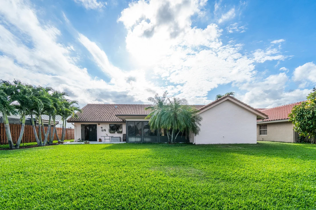 Photo of 9285 Laurel Green Drive