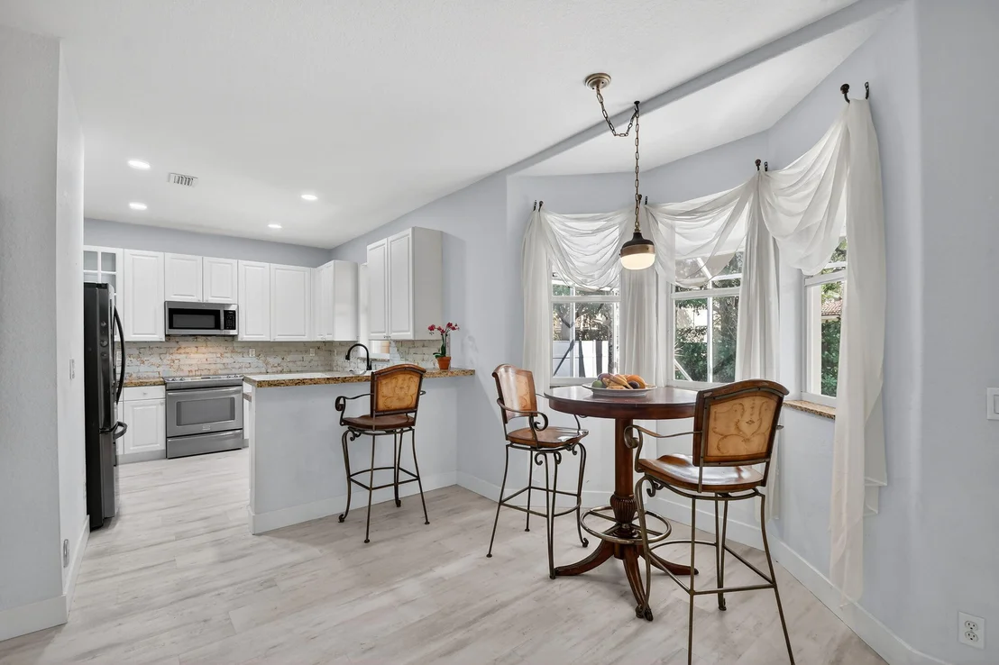 Photo of 1605 E Classical Boulevard