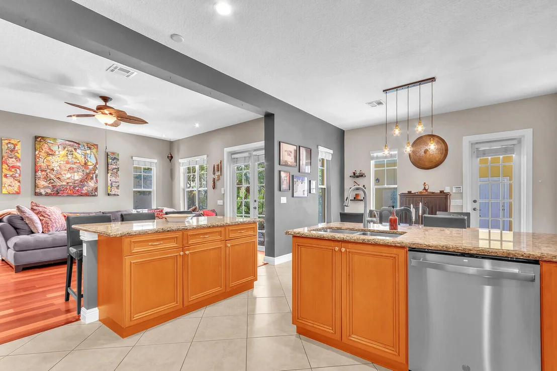 Photo of 122 Inkberry Drive