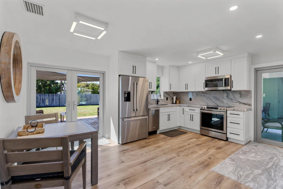 Photo of 918 SE 3RD Avenue