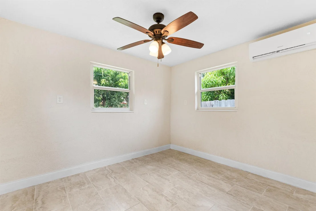 Photo of 123 Silver Beach Road