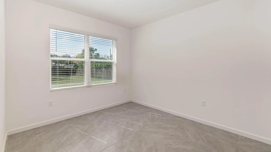 Photo of 2807 SE Eagle Drive