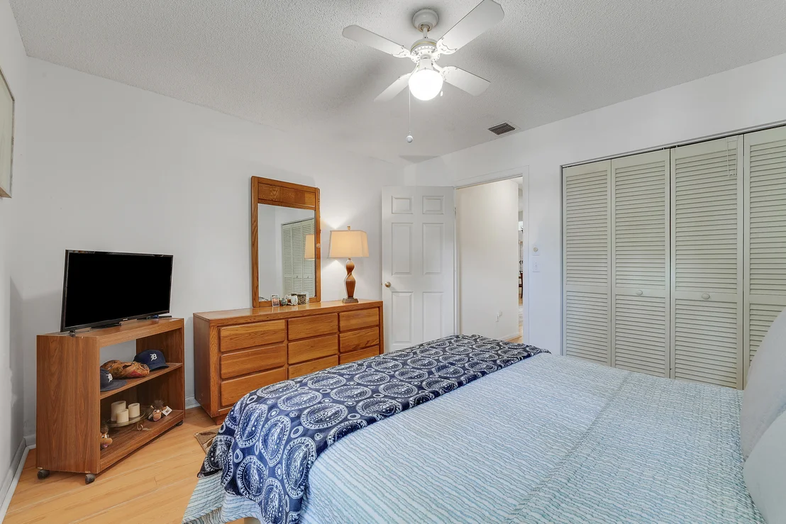 Photo of 5648 American Circle