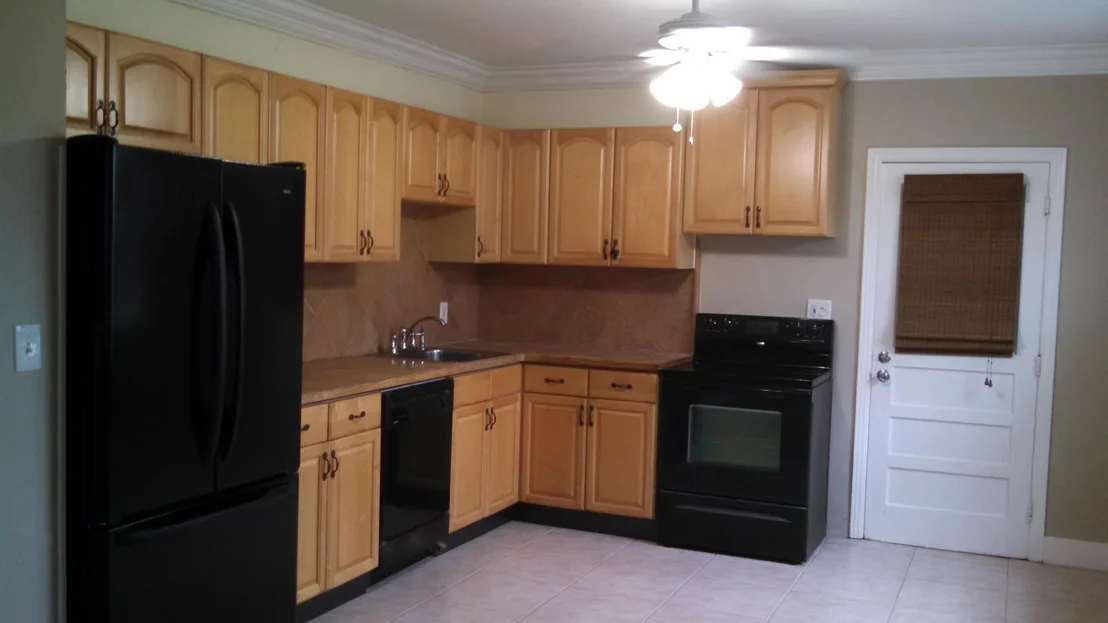 Photo of 726 SE 3rd Avenue